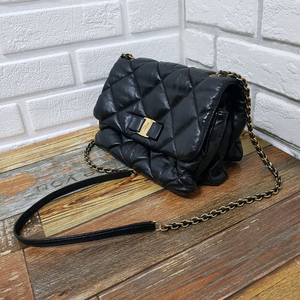 [정품] 페라가모 바라지니 퀼팅 크로스백 블랙