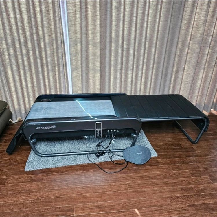 서울/경기) 세라잼 v4 (본체+복부마사지기+온열찜질기+교체용커버6개+전용러그) 세라잼--1