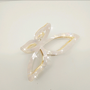 블링블링한 나비 집게핀