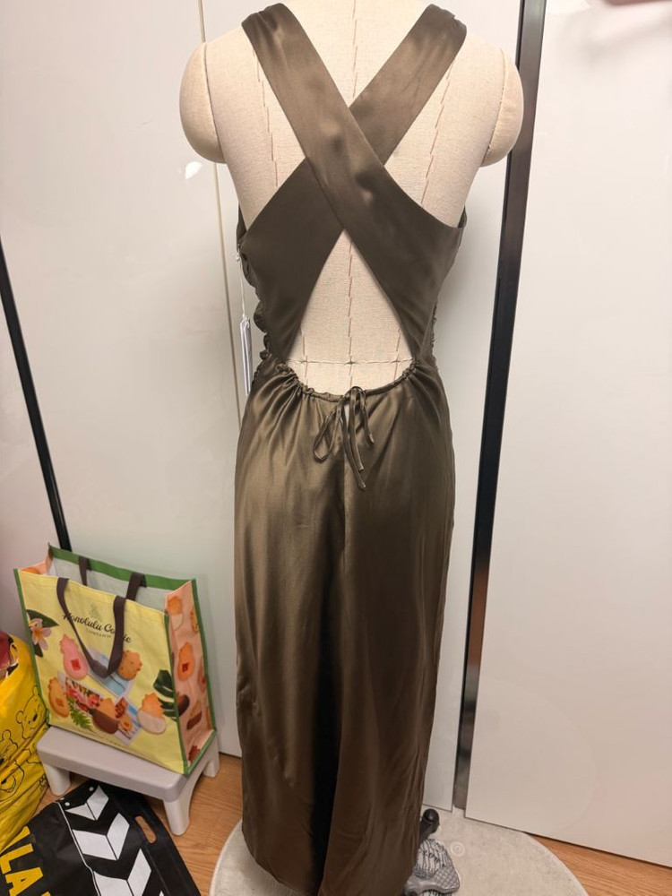 리포메이션 Anaiis 실크 드레스 카키색 브라이덜샤워 웨딩스냅--6