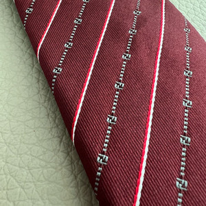 펜디 로고 넥타이 (새제품)