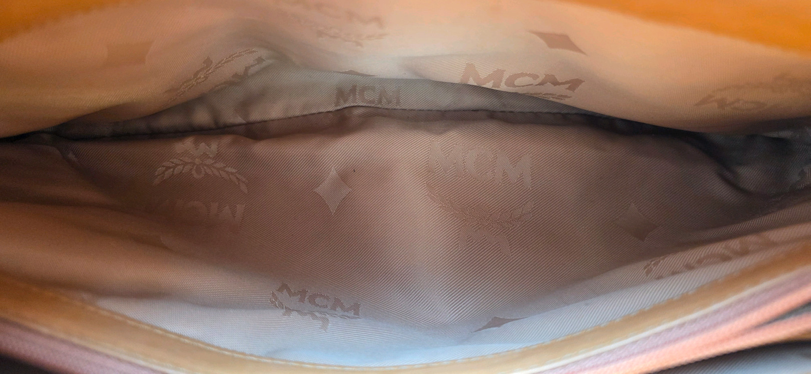 mcm비세토스 숄더 호보백--3