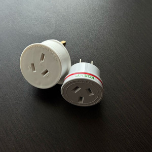 호주 Type G + Type B 돼지코 / 변환 플러그 이미지