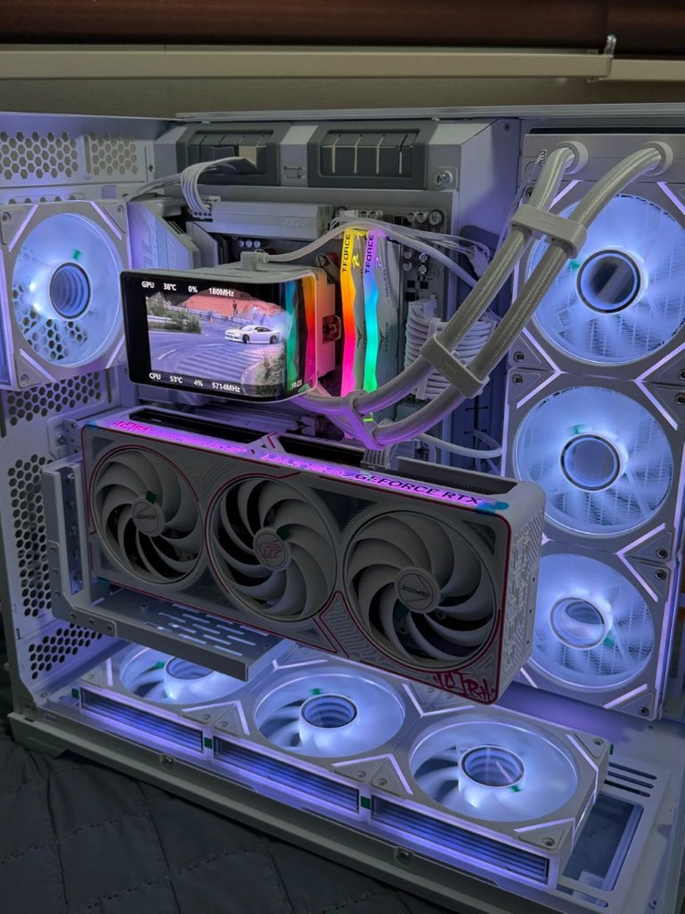 리안리 9950x3d rtx5080 완본체 - 안심되는 중고거래