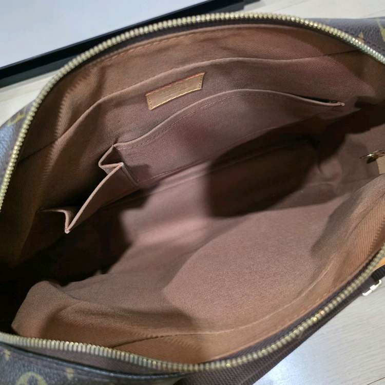 루이비통 정품 보스포어 크로스백--9