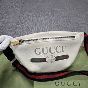 [특가][정품] 구찌 띠로고 힙색 벨트백