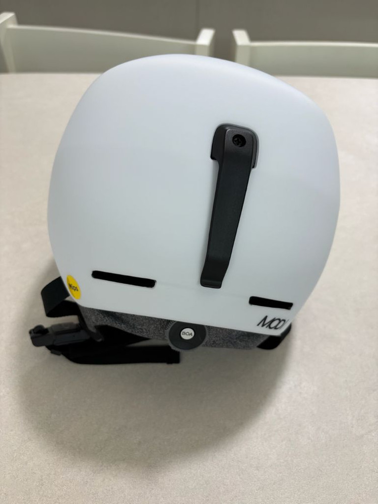 오클리 MOD1 스노우보드,스키 헬멧 화이트/블랙 일괄판매 이미지