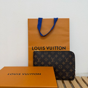 루이비통 에튀보야쥬pm