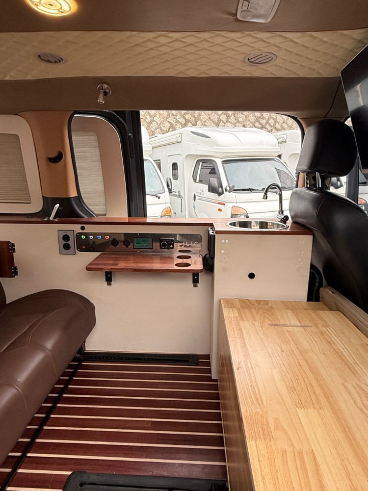 스타리아 캠핑카 4인승 중고추천 차박 데일리카겸용--7