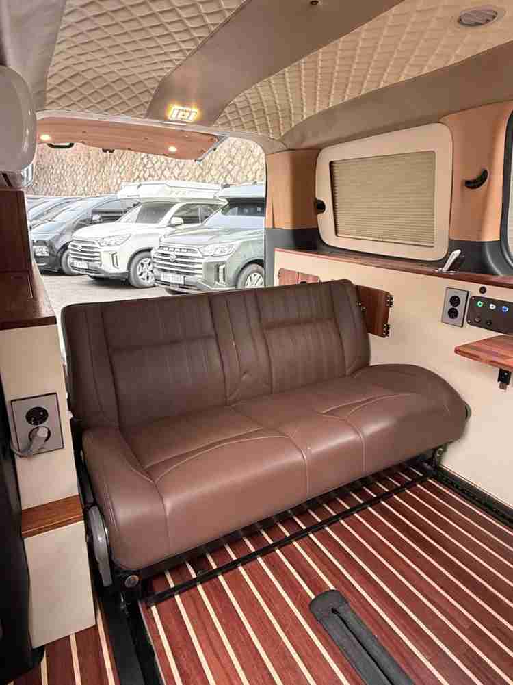 스타리아 캠핑카 4인승 중고추천 차박 데일리카겸용--8