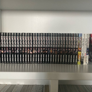 진격의 거인 본편(1~34권) + 외전 4권