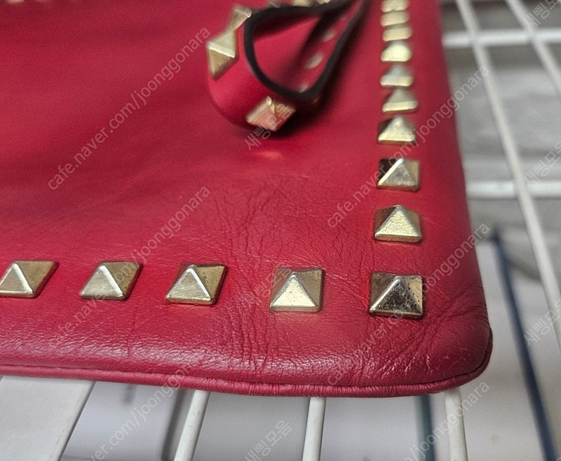 발렌티노 락스터드 클러치백 레드 GC42--5