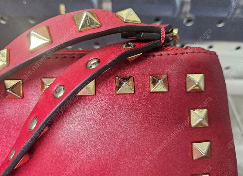 발렌티노 락스터드 클러치백 레드 GC42--6