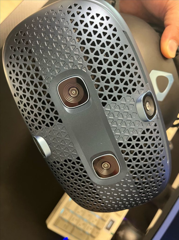 vive cosmos , 무선어댑터 포함--1