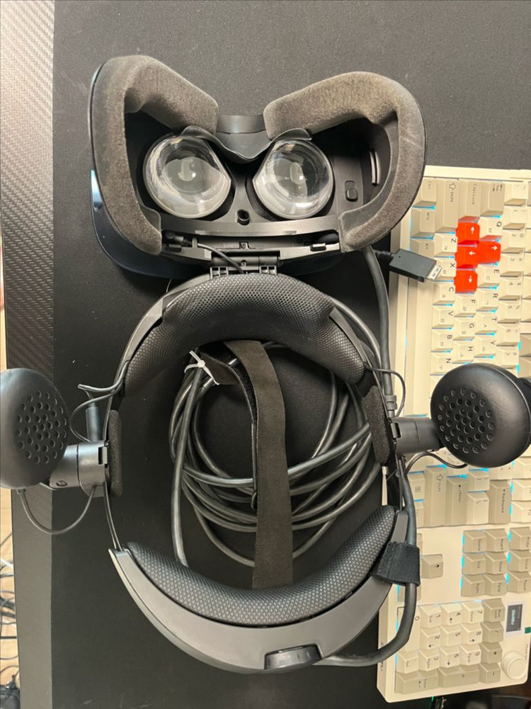 vive cosmos , 무선어댑터 포함--4