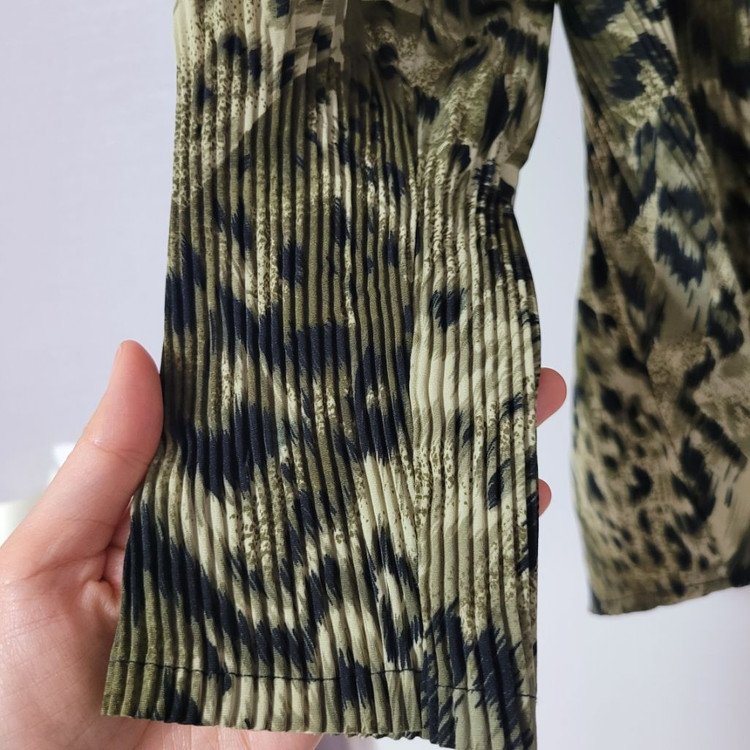 호피 플리츠 블라우스--1