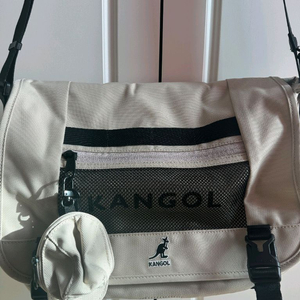 캉골 크로스 메신져백 이미지