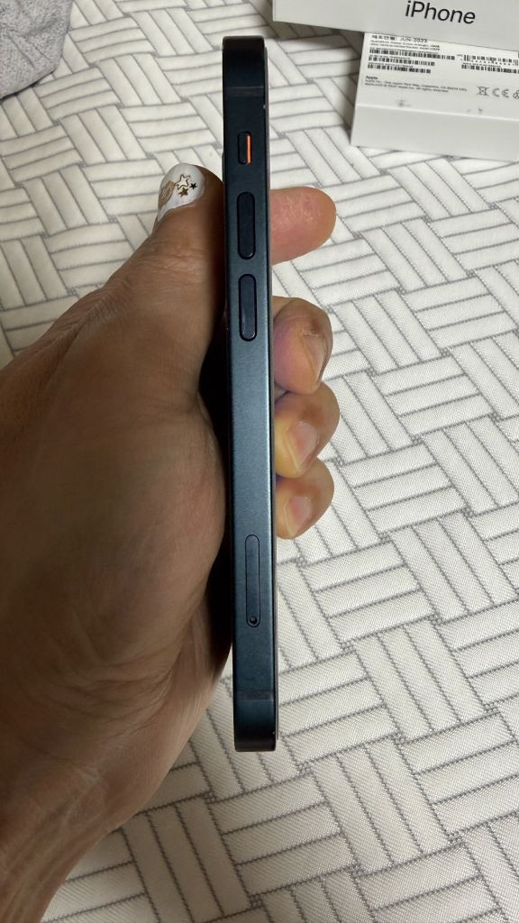 아이폰 13 미니 128기가 미드나이트 (배터리84%)--6