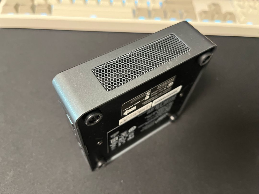 nuc8i5bek / 누크--2