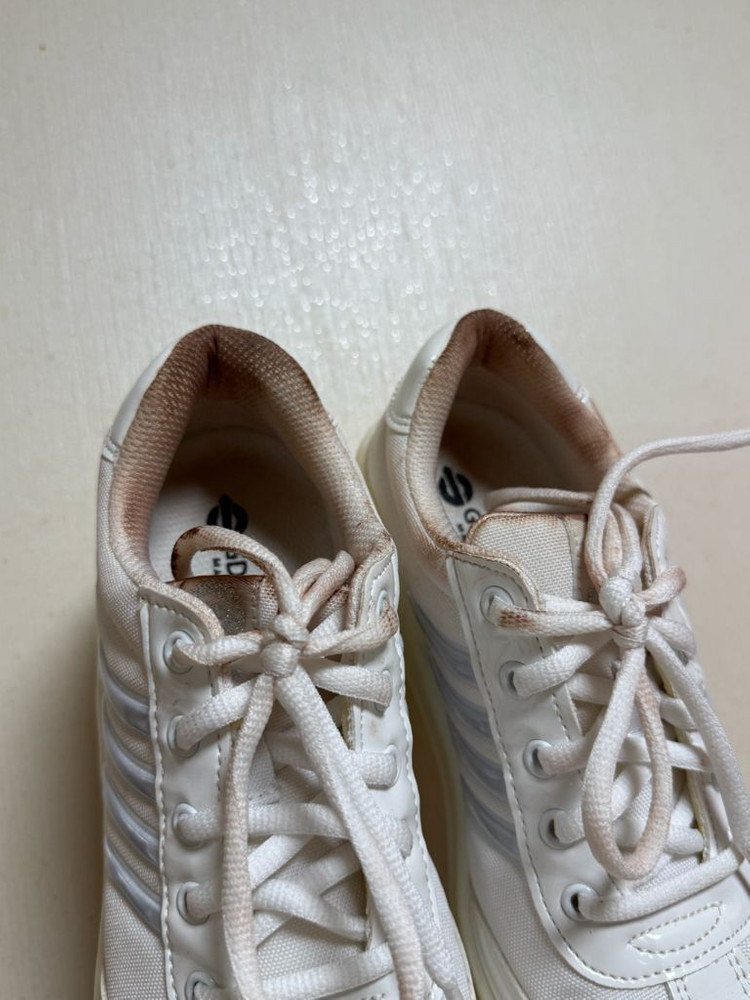 고도리슈즈 여자스포츠모델 운동화 신발 235사이즈--4