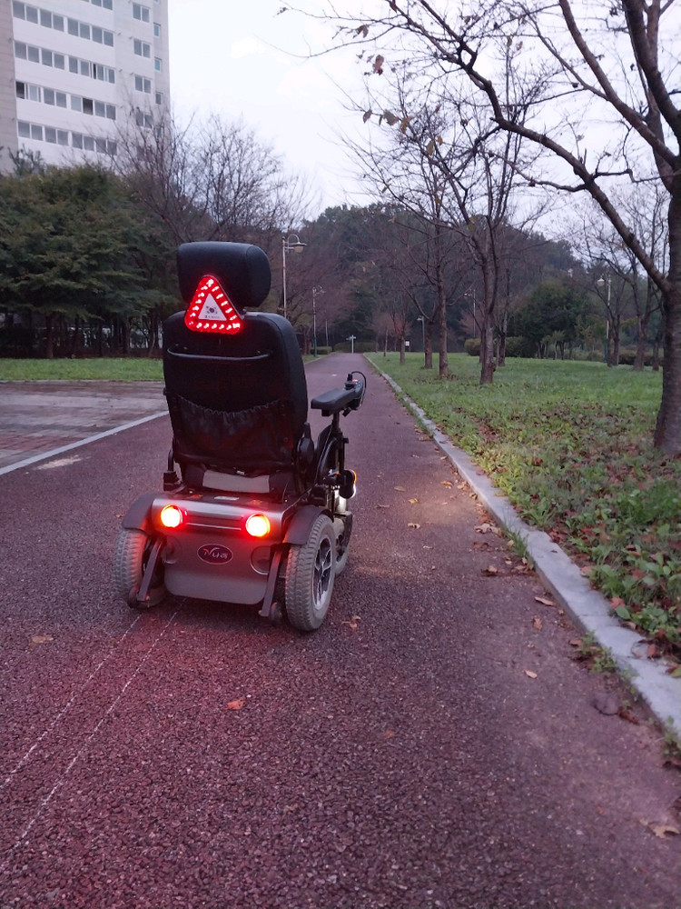 부모님 전동차, 장애우 스쿠터 - 가격 대폭내림--2