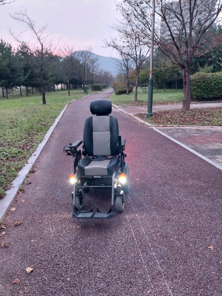부모님 전동차, 장애우 스쿠터 - 가격 대폭내림--5