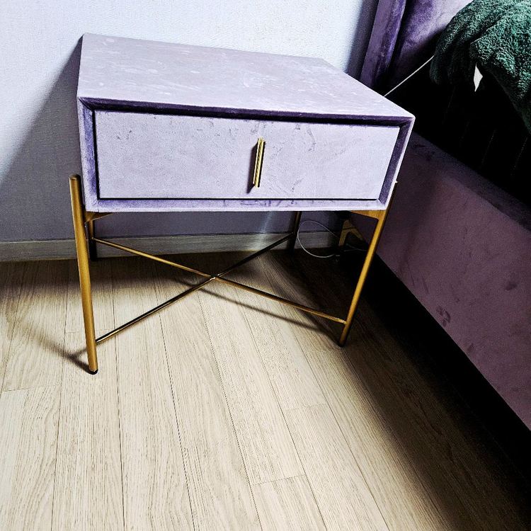 유럽풍 벨벳 침대 프레임 라지킹 사이즈 협탁 2개포함--1