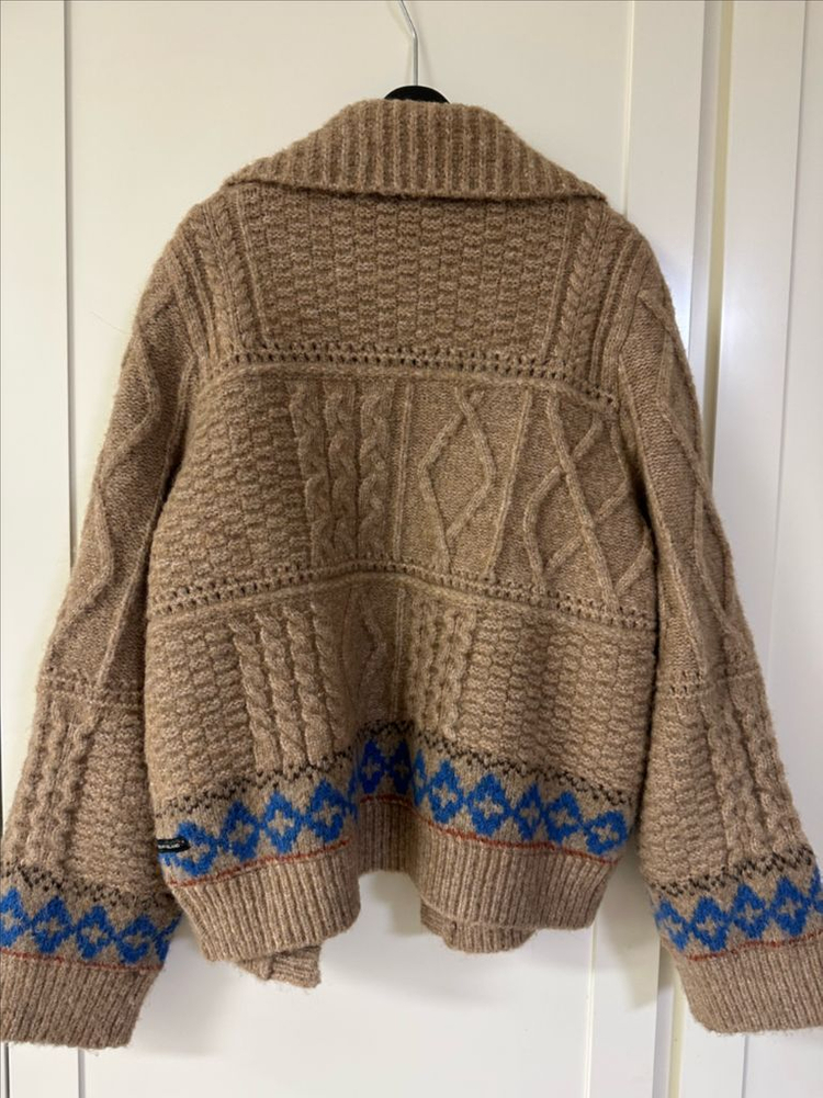 써스데이아일랜드 가디건 새상품--8