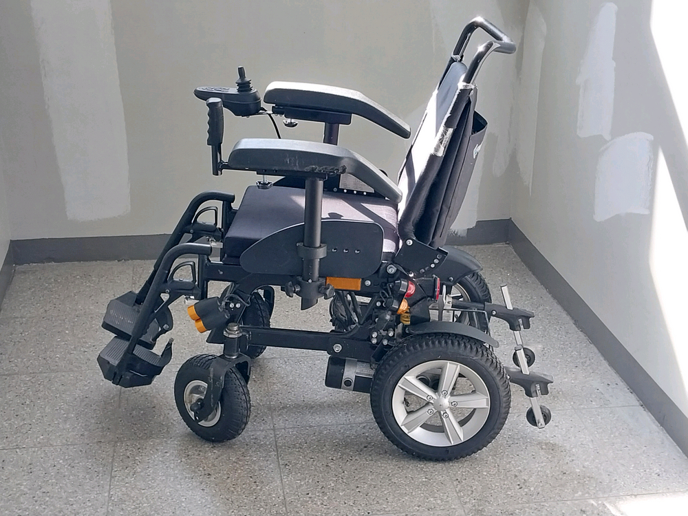 부모님 전동차, 장애우 전동 스쿠터 -가격 대폭내림--4