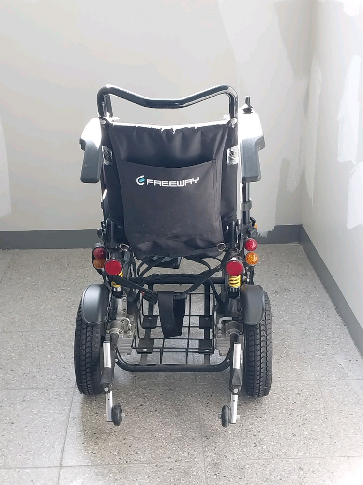 부모님 전동차, 장애우 전동 스쿠터 -가격 대폭내림--5