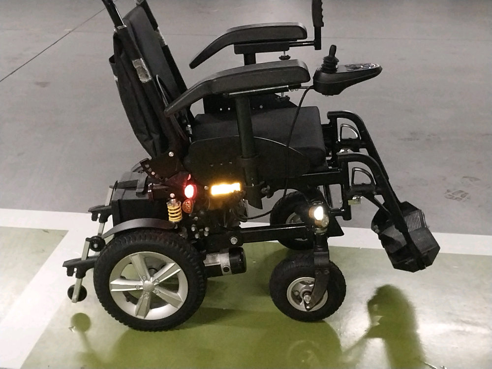 부모님 전동차, 장애우 전동 스쿠터 -가격 대폭내림--6