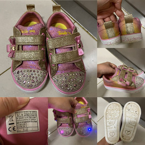 무료배송)여아 150사이즈 스케쳐스 운동화 이미지