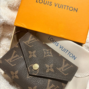 여성 가죽 지갑 새상품