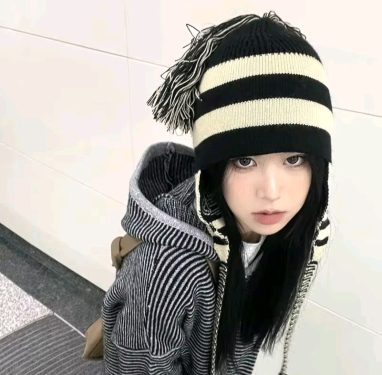 나나 신이치 코스옷 니트 모자 세트 이미지