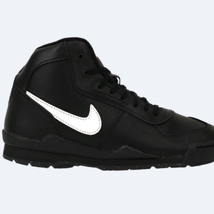 나이키 x 스투시 에어 발토로 블랙 앤 화이트