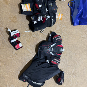 바우어 아이스하키 주니어 택배비 포함 가격 새상품급 오늘 거래시 22만