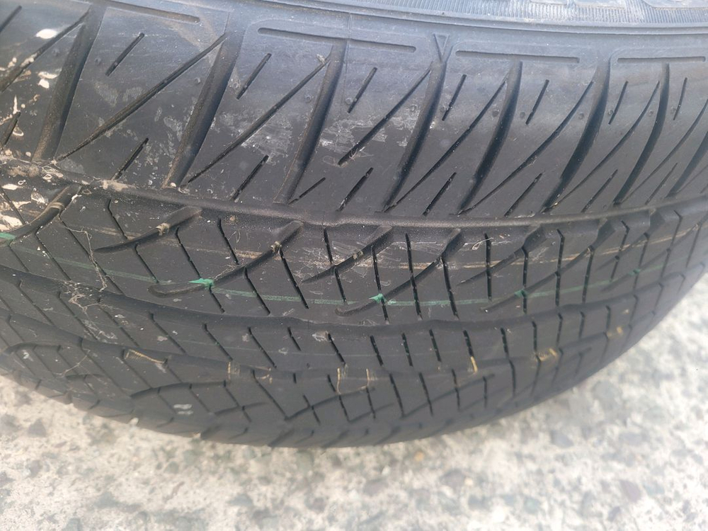 제네시스BH 380 2010년 스페어 타이어 2개 이미지