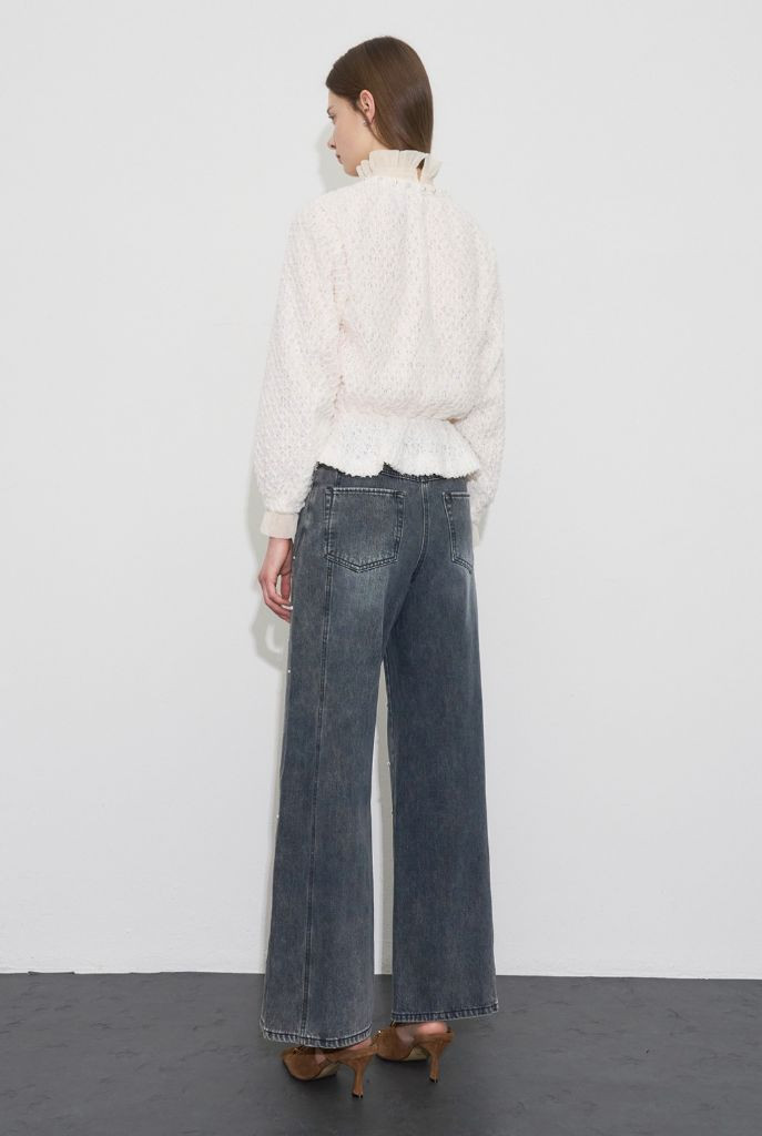 [오브제] 부클 텍스처 블록 펄 블라우스--2