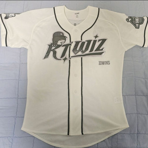 kt wiz 엄상백 10승 기념유니폼 (100 사이즈)