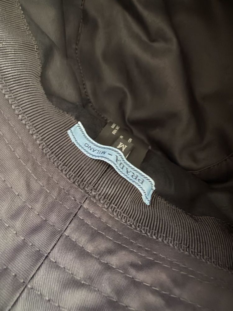 프라다 리나일론 버킷햇 M--1