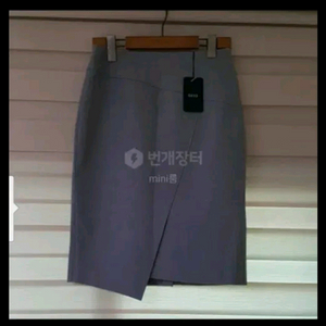 DECO 그레이 스커트(새상품)