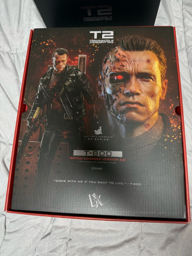 핫토이 터미네이터2 심판의 날 dx46 t800 배틀 데미지 피규어 개봉품 팔아요~--5