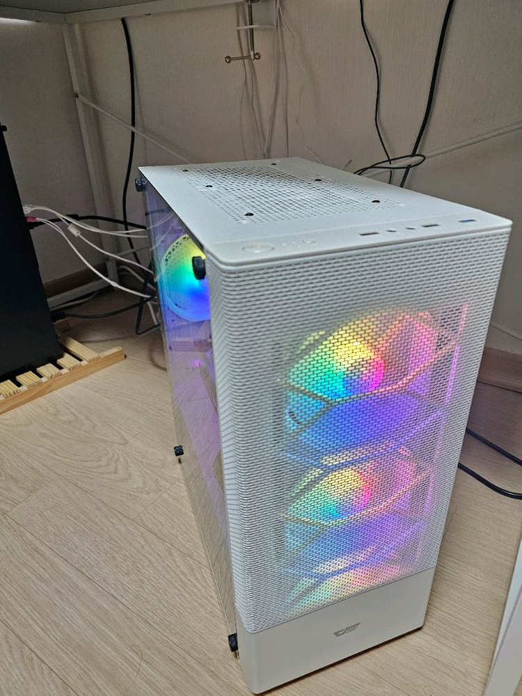 고성능 게이밍 PC 13600kf 2070 super 이미지