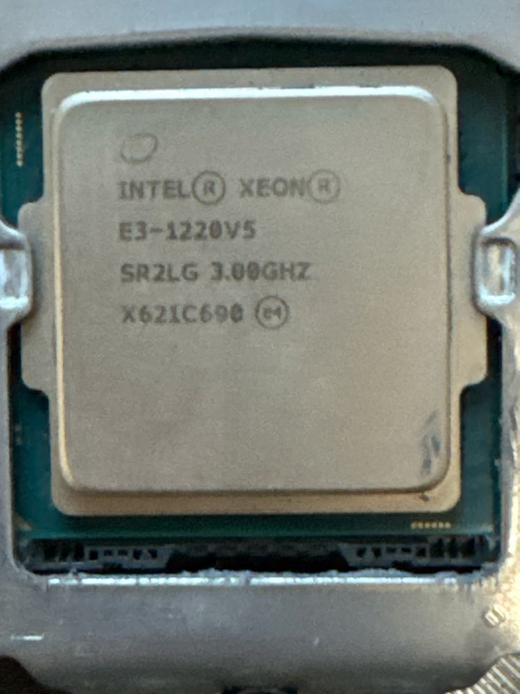 ASUS P10S-V/4L 메인보드 + Intel Xeon E3-1220V5--1