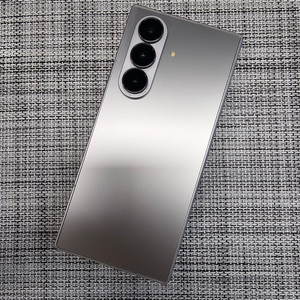 (신폰급) 갤럭시 폴드7 256G 실버 25년 12월개통 검수완료 초SSS급 선물용추천 160만팝니다@ 이미지