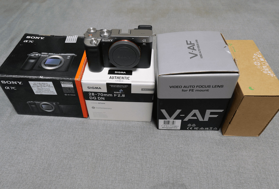A7C ,시그마C28-70mm F2.8 DG DN ,삼양 35mm 1.9 V AF,스몰리그케이지 일괄(모두정품) 이미지