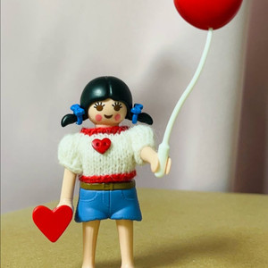 플레이모빌 하트 화이트 스웨터 삐삐 소녀