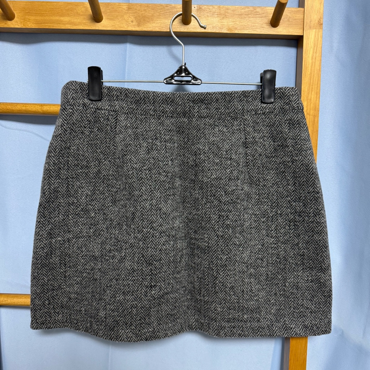 헤링본 자수 미니 스커트 M--3