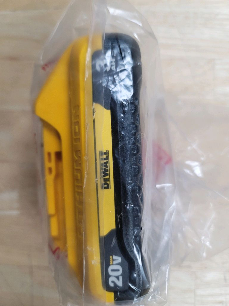 디월트 배터리 20v3ah 슬림형 배터리--0