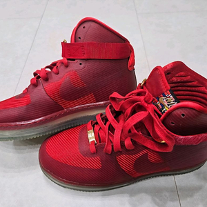 나이키 에어포스 1 하이 레드 270사이즈 새상품 이미지